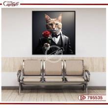 تابلوی گربه با کت‌وشلوار و گل رز 795535